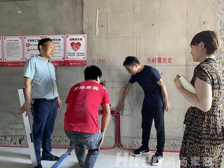 高標交付 一線落地丨尊重愛護優秀工匠，踐行“高標準 選鴻揚”