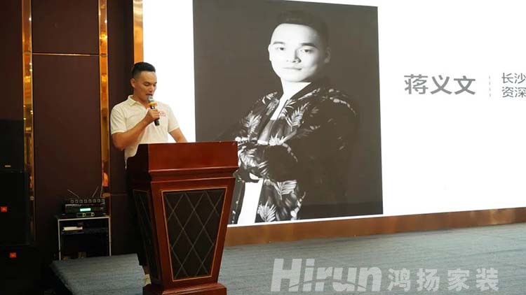 專業團隊共履設計高標準,全新體系確保客戶很滿意 專業團隊共履設計高標準,全新體系確保客戶很滿意