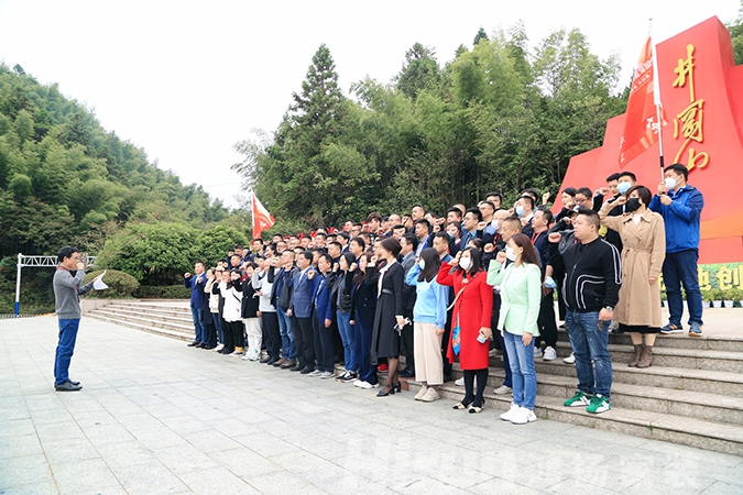 領跑行業，辟新時代丨鴻揚家裝6大高標準強勢升級，為美好人居再出發！