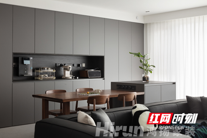 領(lǐng)跑高標(biāo)準(zhǔn) 落地真工藝丨鴻揚(yáng)家裝再樹行業(yè)高品質(zhì)交付標(biāo)桿